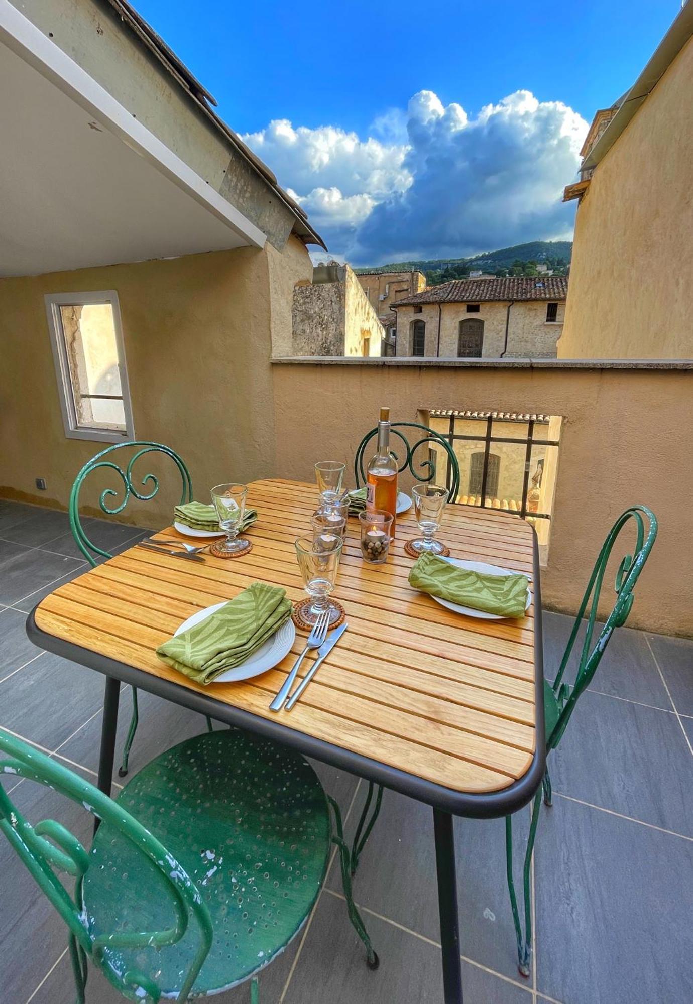 Ferienwohnung Le Petit Delphia Apt Exterior foto